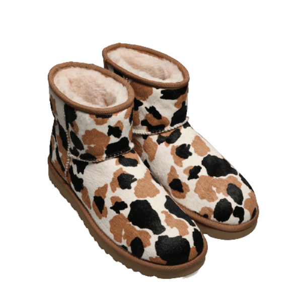 DREAMグループシューズ✨完売 UGG Classic Mini Cow Print ブーツ